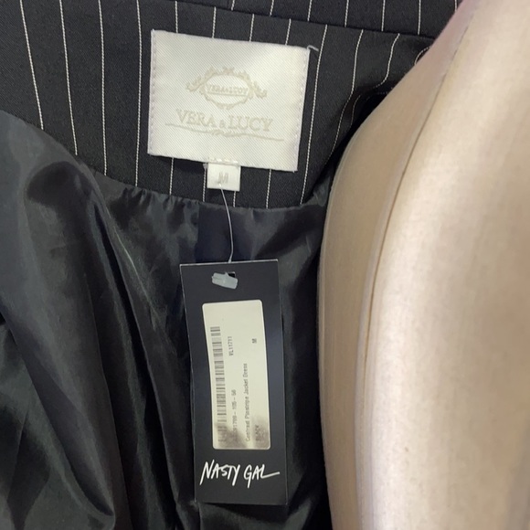 Vera & Lucy 1/2 Pinstripe 1/2 Solid Wrap Front Blazer NWT - Picture 13 of 16